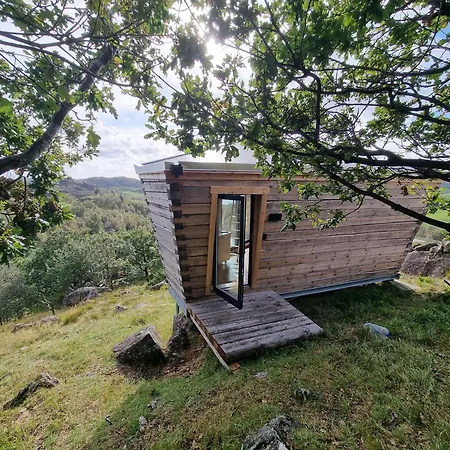 Backyard Camps مكان تخييم *