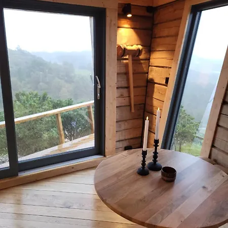 Backyard Camps مكان تخييم *