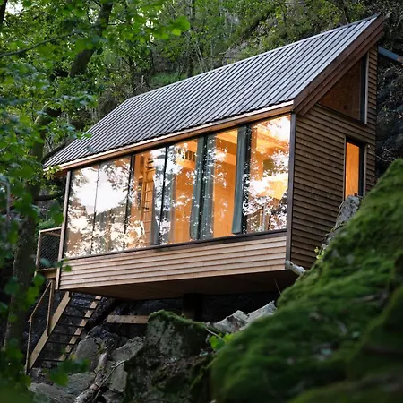 Backyard Camps مكان تخييم