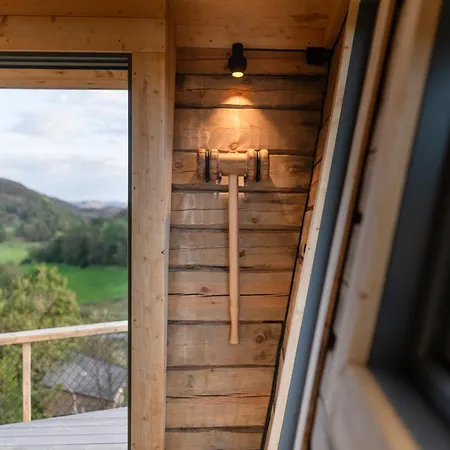 Backyard Camps مكان تخييم *