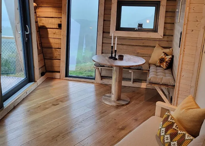 Backyard Camps مكان تخييم Bjerkreim