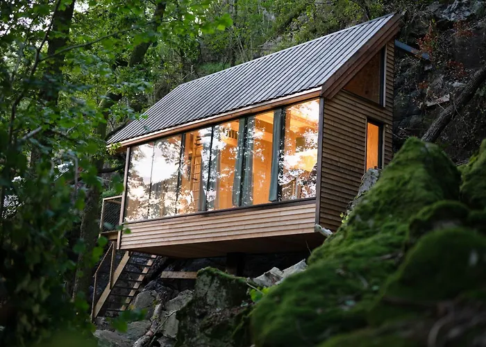 Backyard Camps مكان تخييم